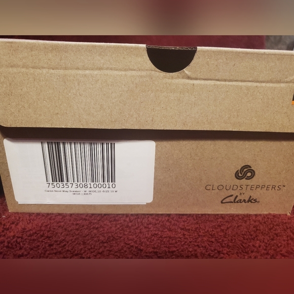 Clark's Nova Way Sneaker Size 10W Womans Cloudsteppers - Picture 2 of 5
